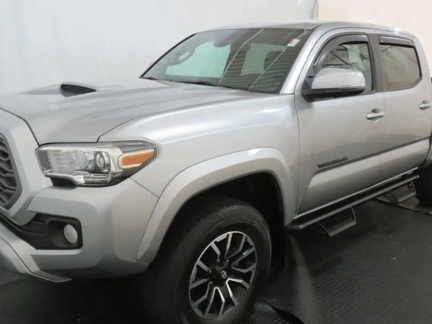 2023 Toyota Tacoma TRD Sport V6 photo 1