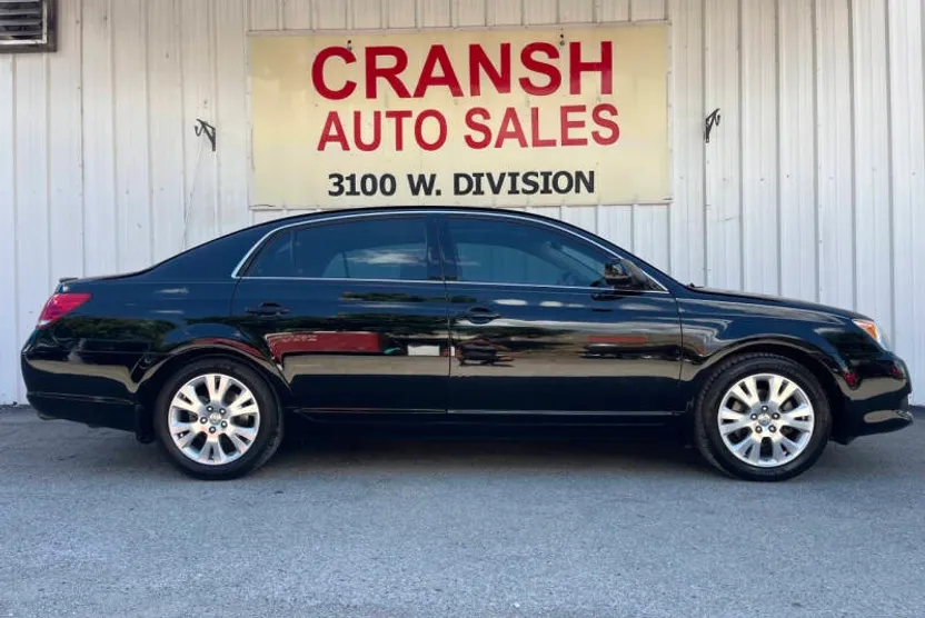 2008 Toyota Avalon XLS photo 1
