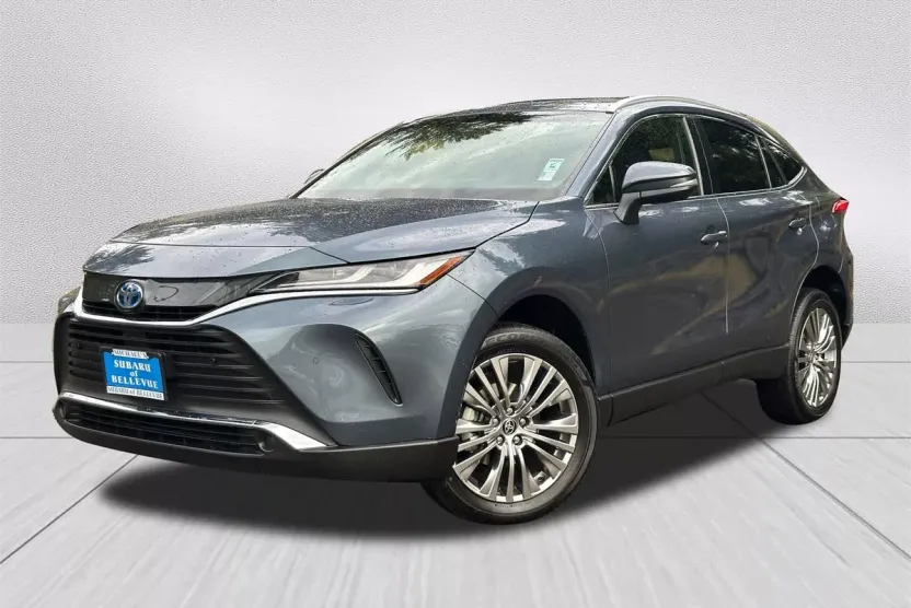 2022 Toyota Venza XLE photo 1