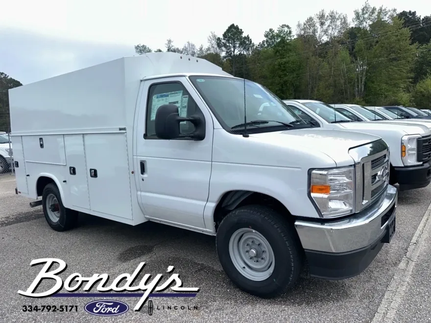 2025 Ford E-350 Base photo 1