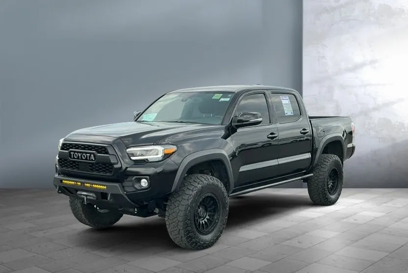 2023 Toyota Tacoma SR photo 1