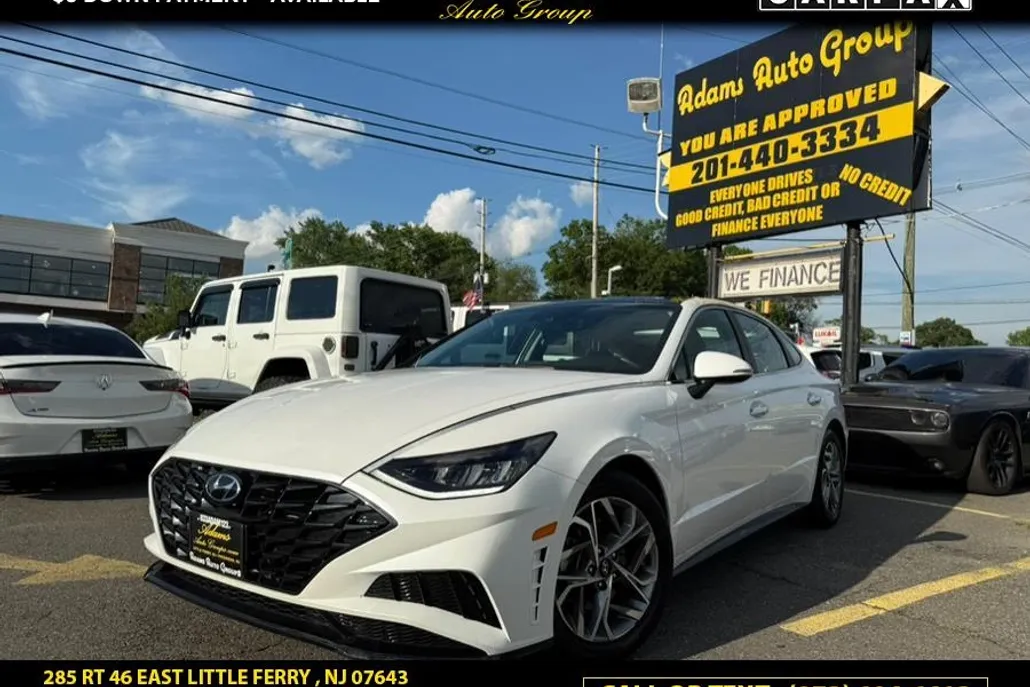 2022 Hyundai Sonata SEL photo 1
