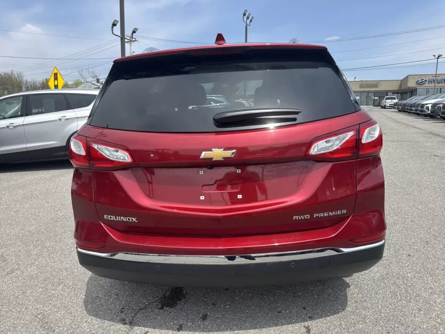 2021 Chevrolet Equinox Premier photo 1