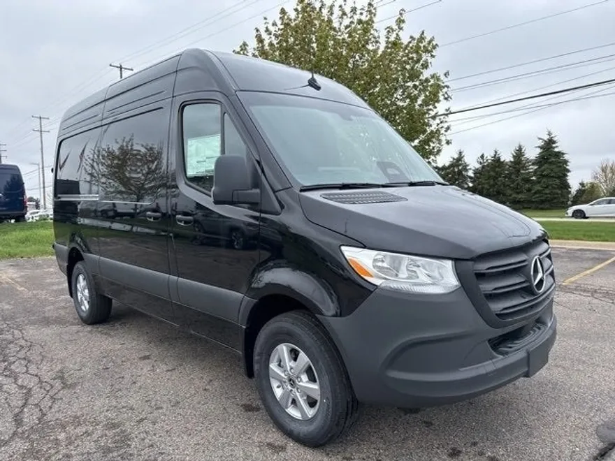 2025 Mercedes Benz Sprinter Cargo Van 2500 Standard Roof photo 1