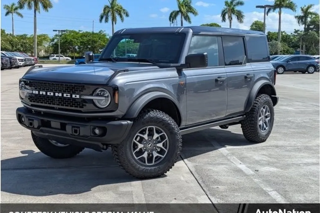 2025 Ford Bronco Badlands photo 1