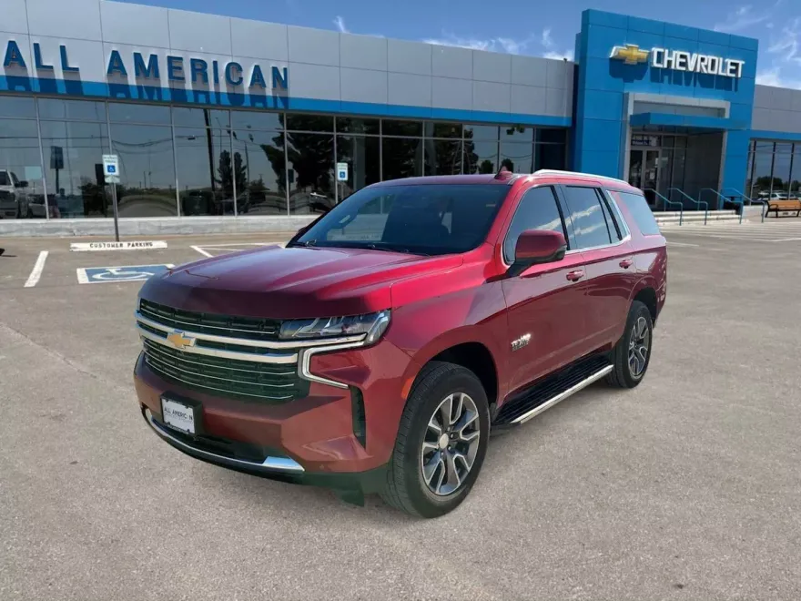 2021 Chevrolet Tahoe LT photo 1