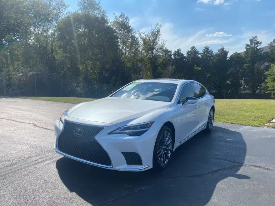 2022 Lexus LS 500 photo 1