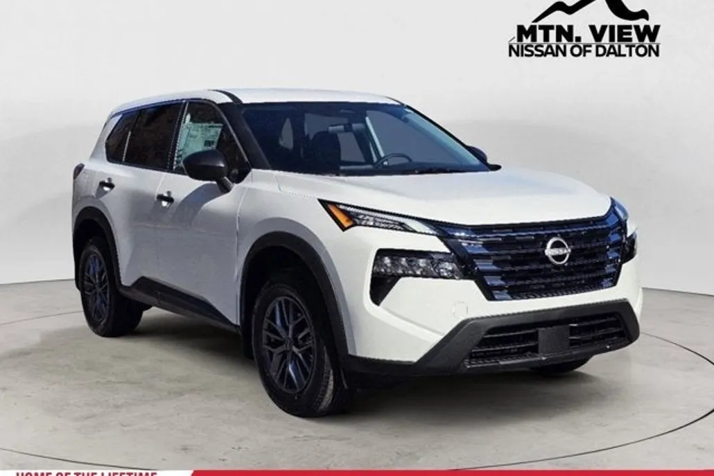 2026 Nissan Rogue S photo 1