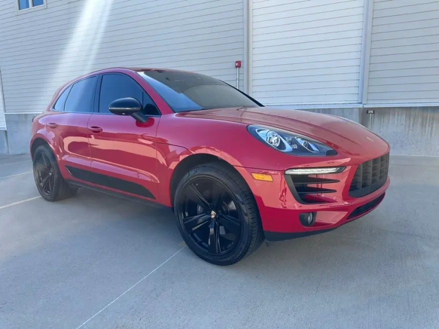 2017 Porsche Macan GTS photo 1
