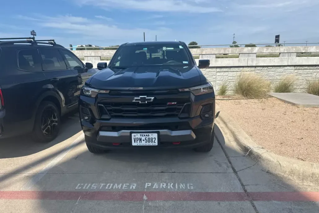 2024 Chevrolet Colorado Z71 photo 1