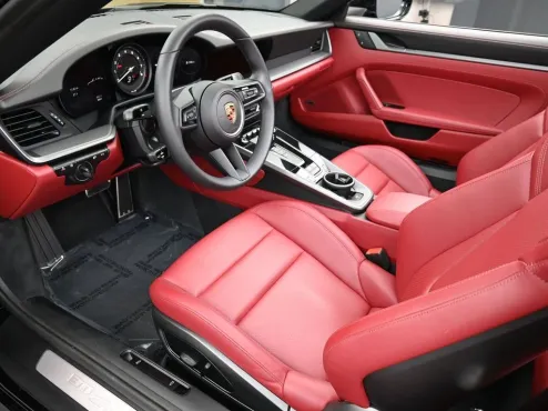 2024 Porsche 911 S photo 4