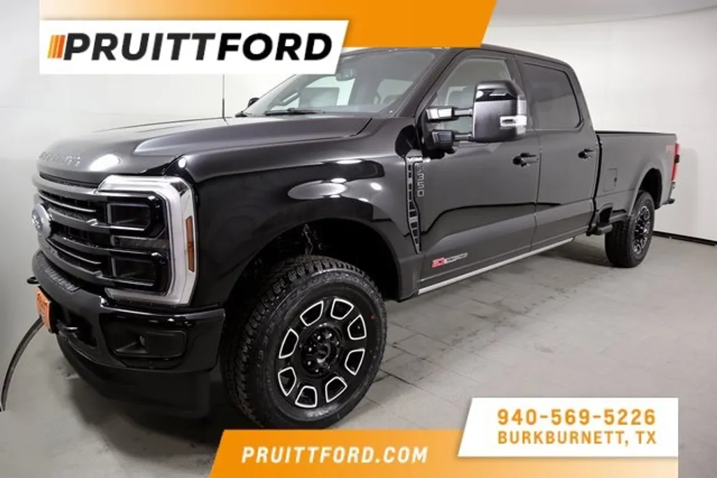 2025 Ford F-350 Platinum photo 1