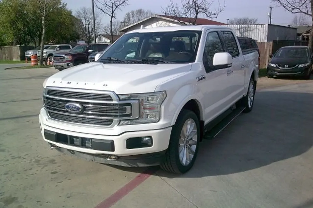 2019 Ford F-150 Platinum photo 1