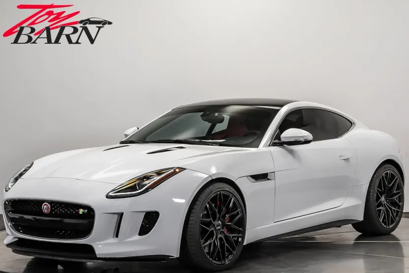 2015 Jaguar F-TYPE R photo 1