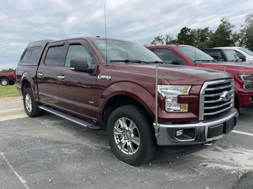 2017 Ford F-150 XLT photo 1