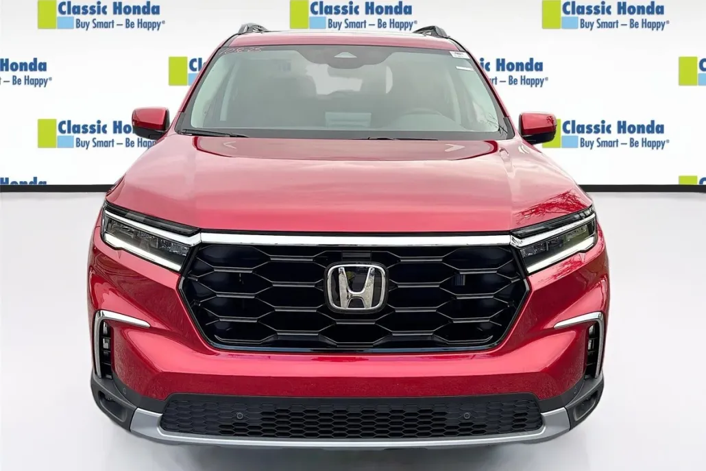 2025 Honda Pilot Touring photo 1