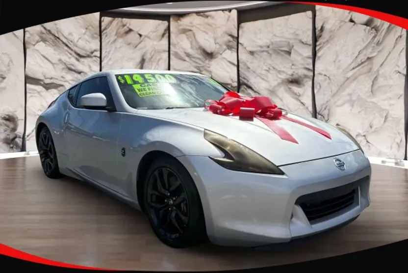 2012 Nissan 370Z photo 1