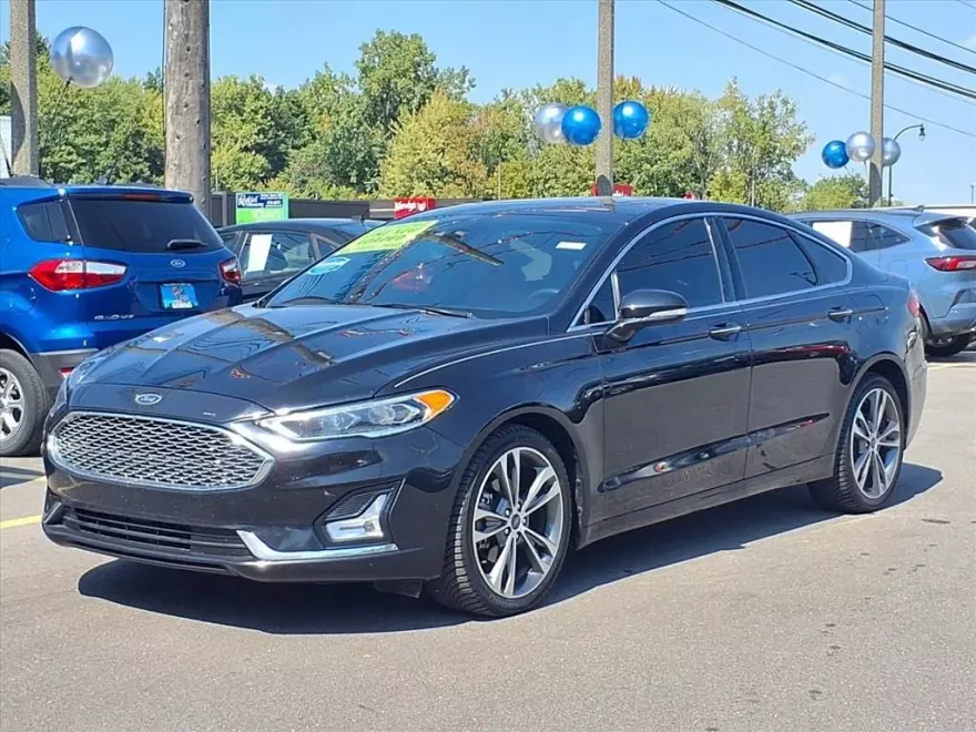 2020 Ford Fusion Titanium photo 1