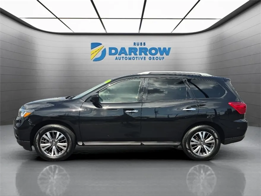 2020 Nissan Pathfinder SV photo 1