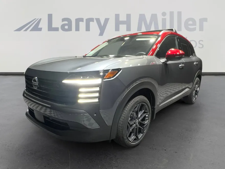 2026 Nissan Kicks SR photo 1