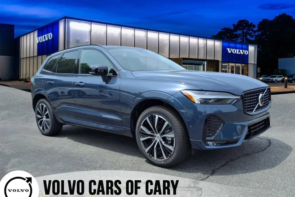 2025 Volvo XC60 B5 Plus photo 1
