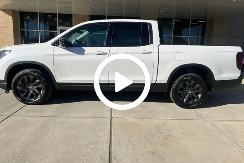 2025 Honda Ridgeline Sport photo 1