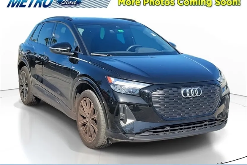 2022 Audi Q4 Premium Plus photo 1