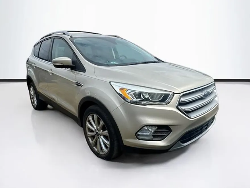 2017 Ford Escape Titanium photo 1