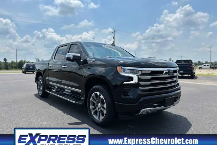 2023 Chevrolet Silverado 1500 High Country photo 1