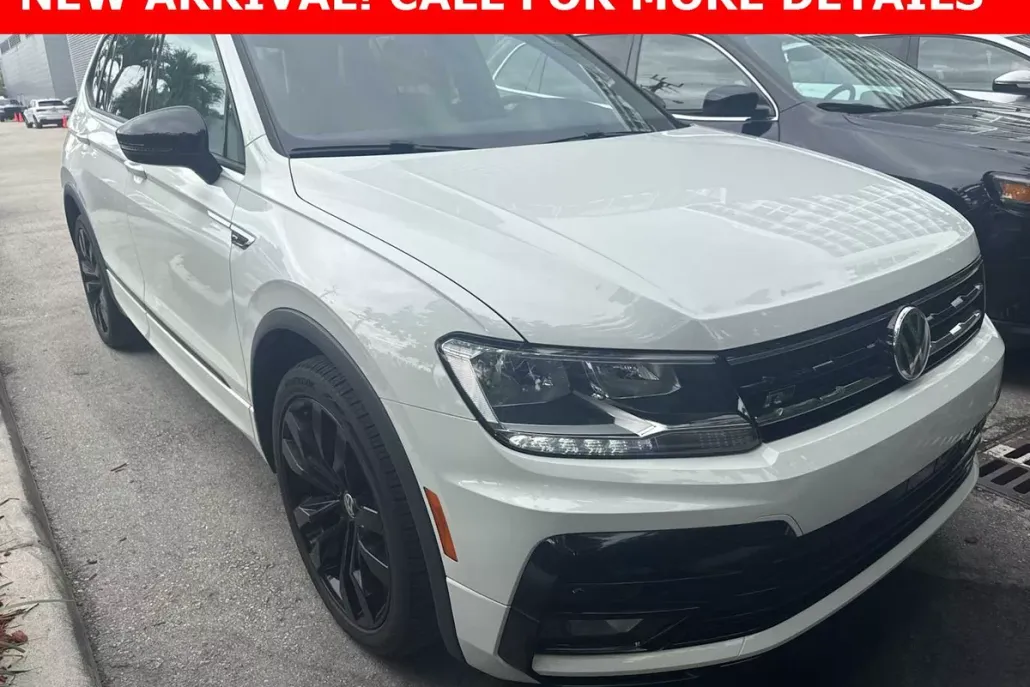 2021 Volkswagen Tiguan SE R-Line Black photo 1