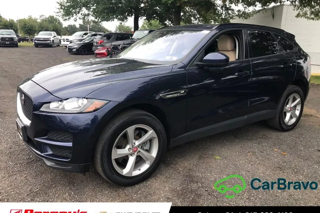 2017 Jaguar F-PACE Premium photo 1