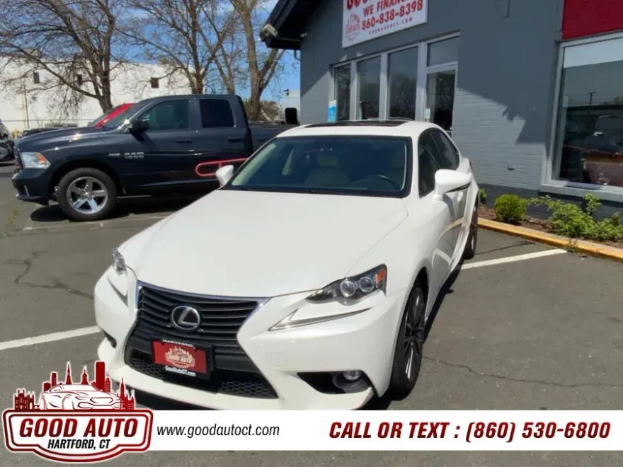 2015 Lexus IS 250 photo 1