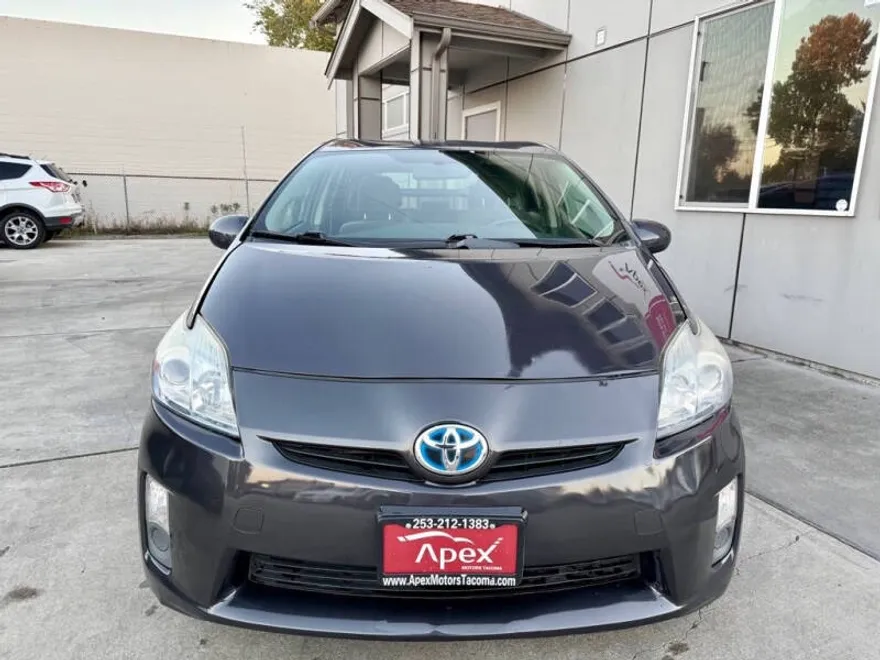 2010 Toyota Prius Two photo 1