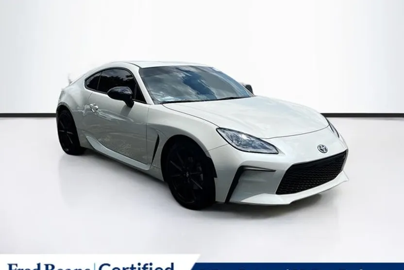 2024 Toyota GR86 Premium photo 1