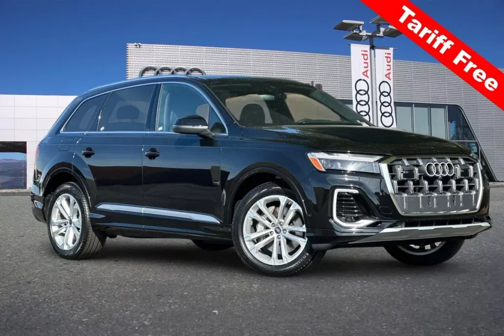 2025 Audi Q7 55 Premium Plus photo 1