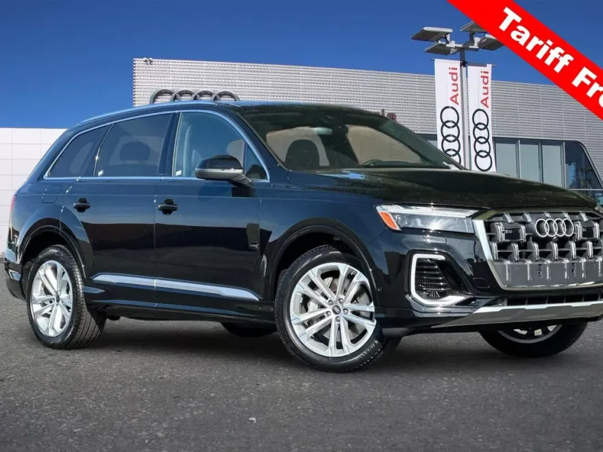 2025 Audi Q7 55 Premium Plus photo 1