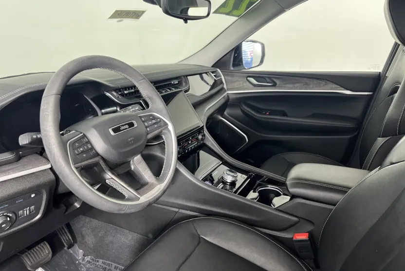2022 Jeep Cherokee Limited 4xe photo 1