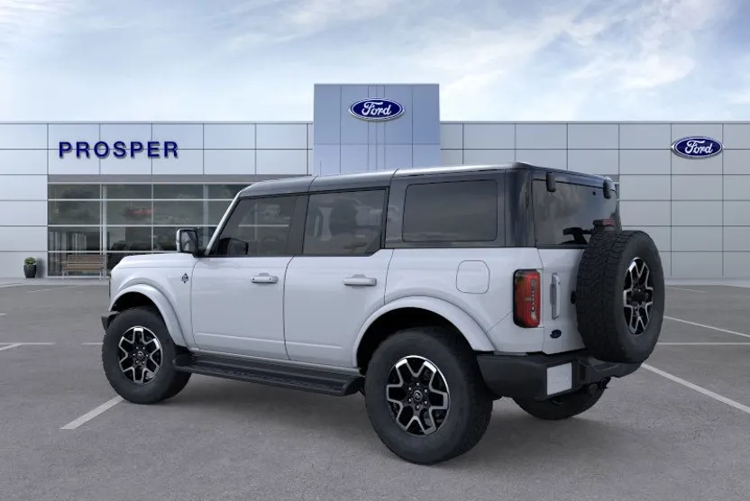 2025 Ford Bronco Outer Banks photo 1