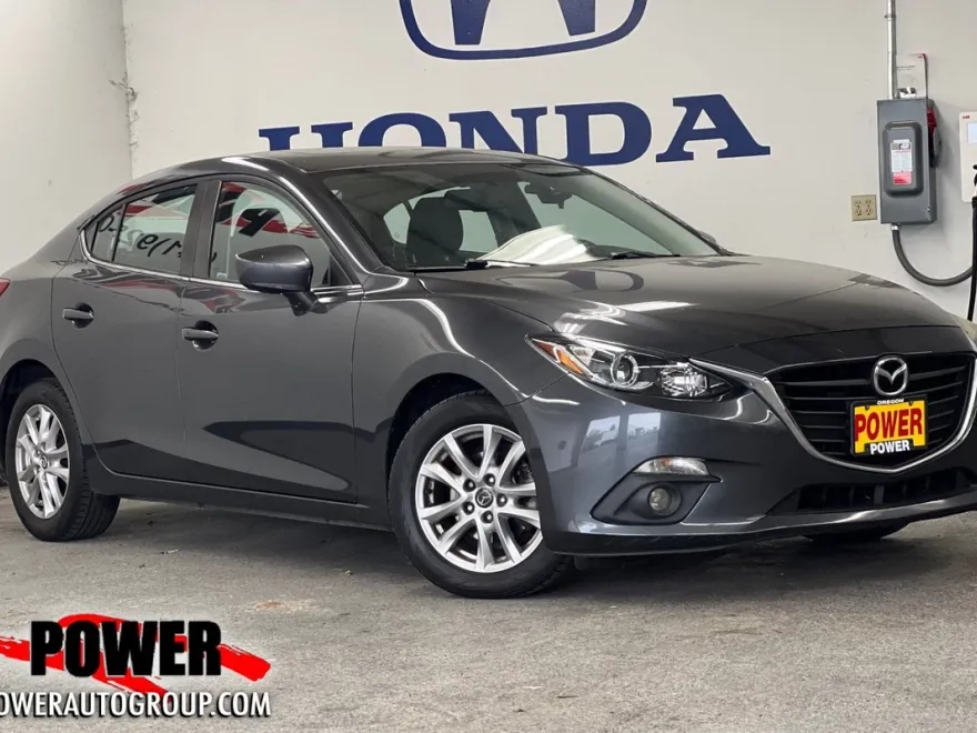 2016 Mazda Mazda3 Touring photo 1