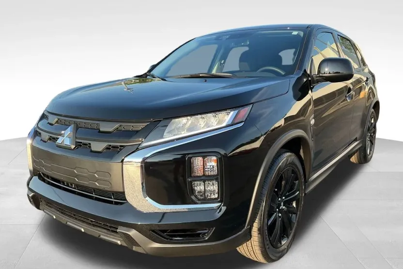 2025 Mitsubishi Outlander Sport ES photo 1