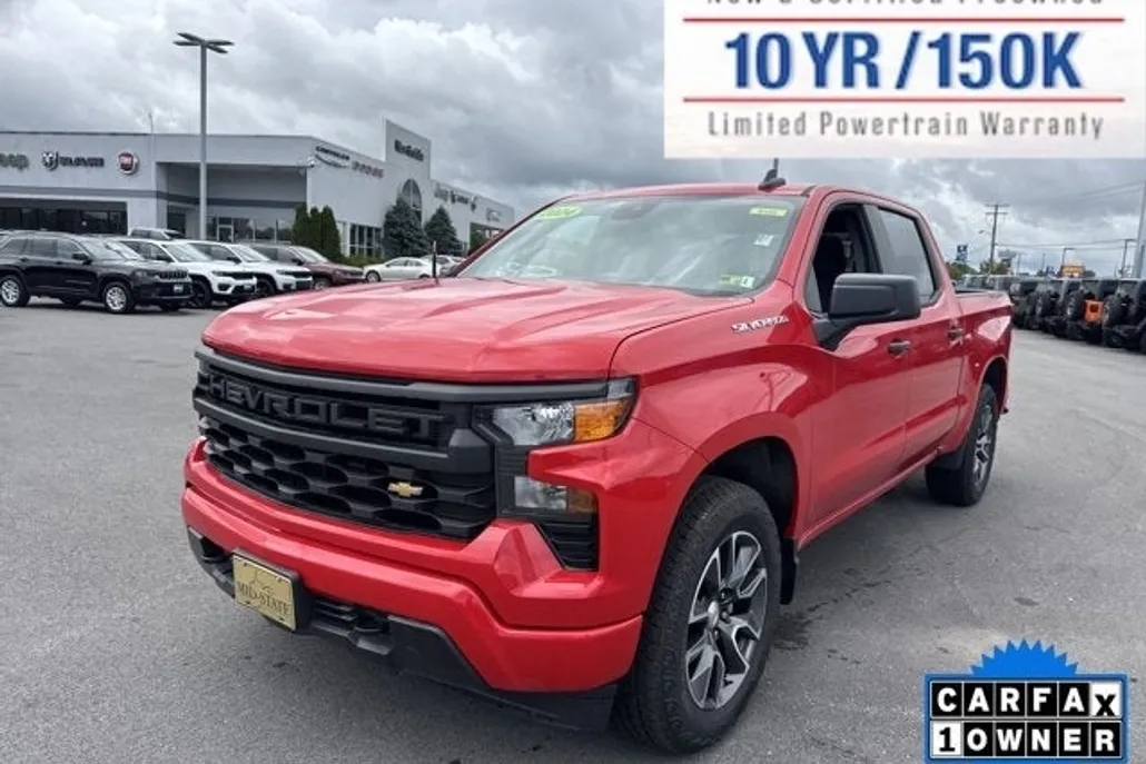 2024 Chevrolet Silverado 1500 Custom photo 1