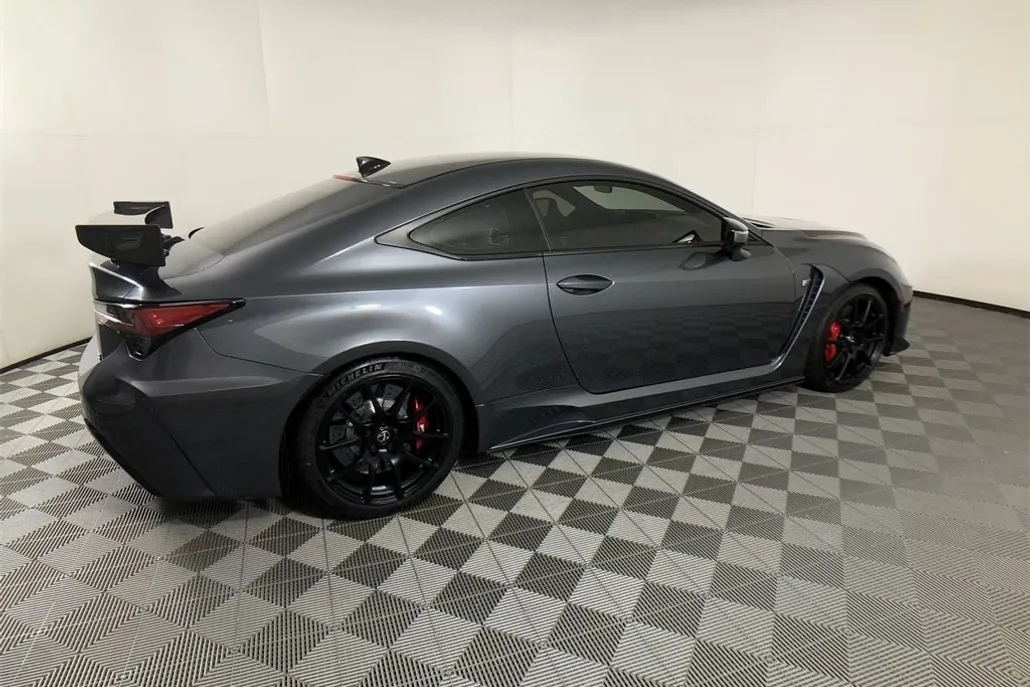2024 Lexus RC F photo 1