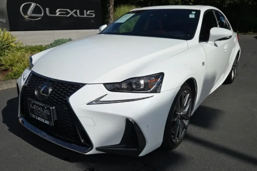 2019 Lexus IS 300 F SPORT photo 1
