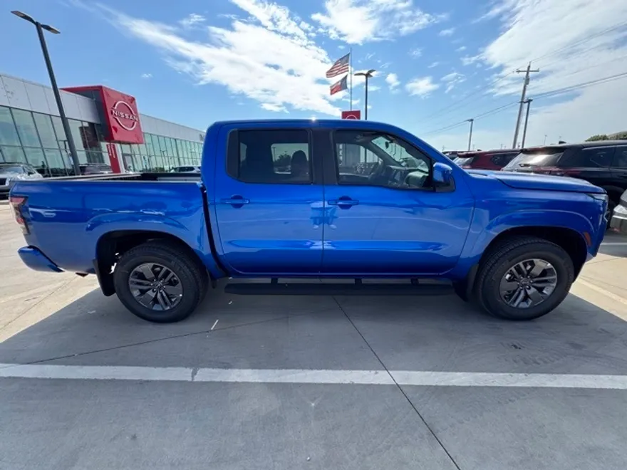 2026 Nissan Frontier SV photo 1