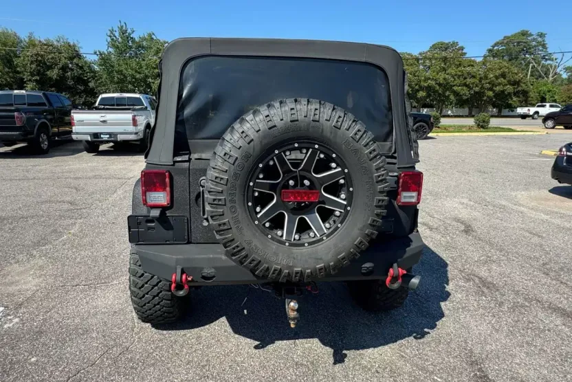 2015 Jeep Wrangler Unlimited Sport photo 1