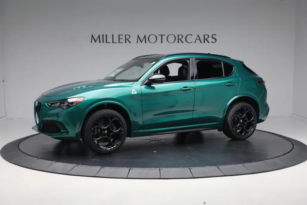 2024 Alfa Romeo Stelvio Quadrifoglio photo 1