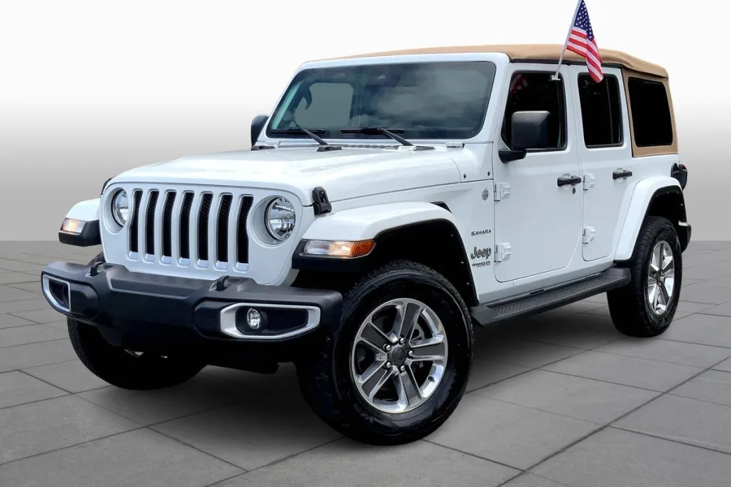 2022 Jeep Wrangler Unlimited Sahara photo 1