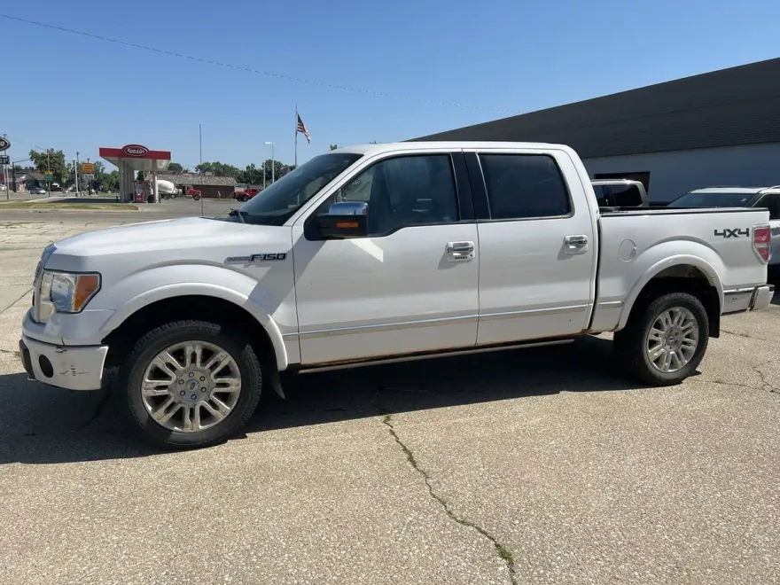 2012 Ford F-150 Platinum photo 1