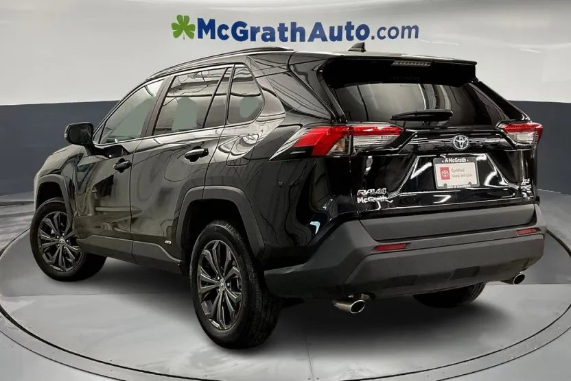 2022 Toyota RAV4 Hybrid XLE Premium photo 1