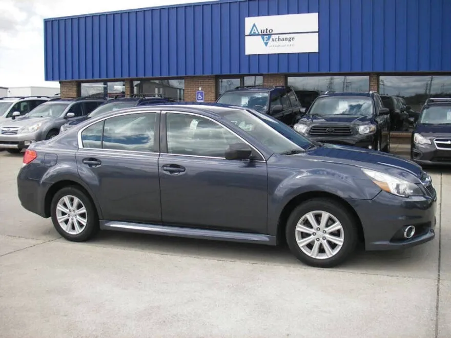 2014 Subaru Legacy 2.5i photo 1